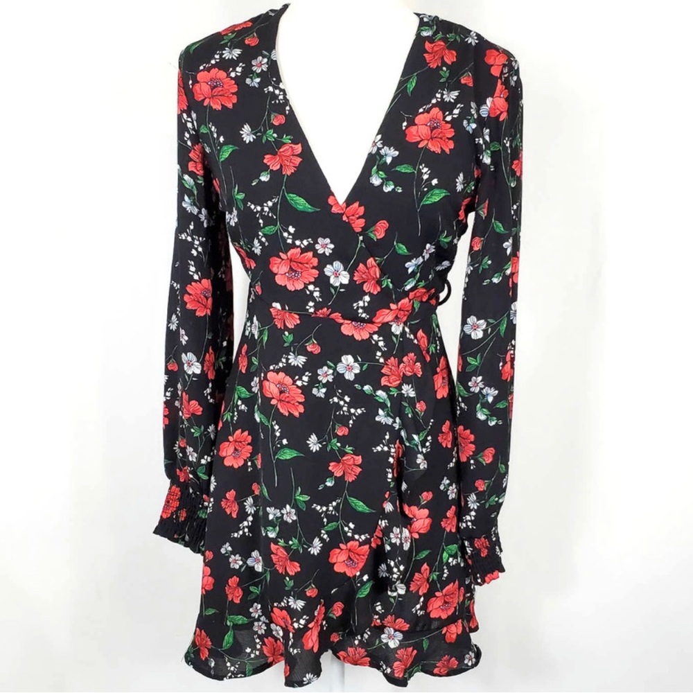 NEW without Tags! Lush Long sleeve Wrap Dress in Black w/ Floral Pattern Large